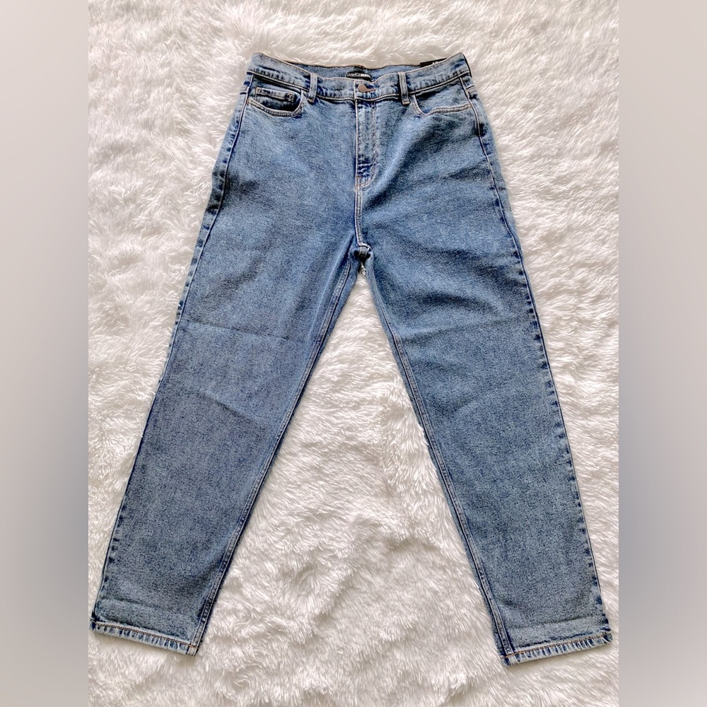 💙fashion nova acid wash mom jeans🩵